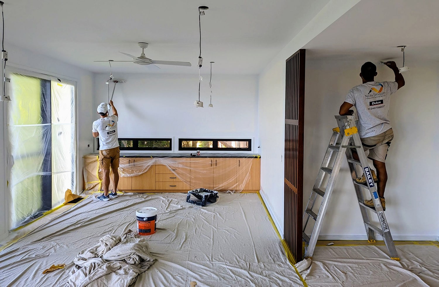 Noosa Nice and Smooth Painting company Sunshine Coast interior painting painters dulux min (1) Noosa Nice and Smooth Painting company Sunshine Coast interior painting painters dulux min (1)