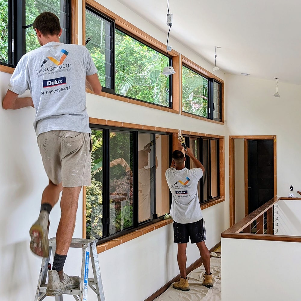 timber painting min Nice and Smooth Painting company Noosa timber painting min Nice and Smooth Painting company Noosa