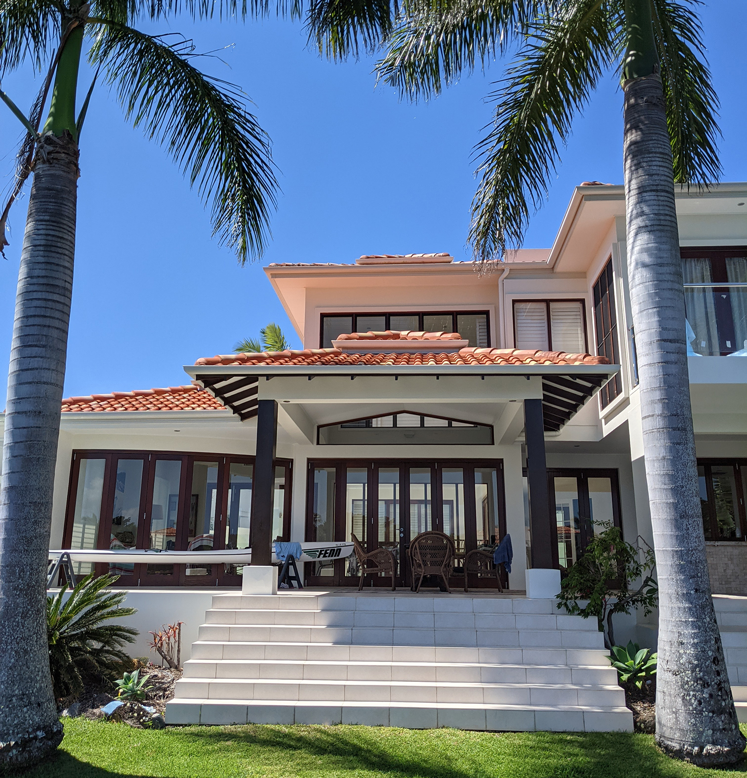 Exterior building painters nice and smooth painting noosa sunshine coast coolum