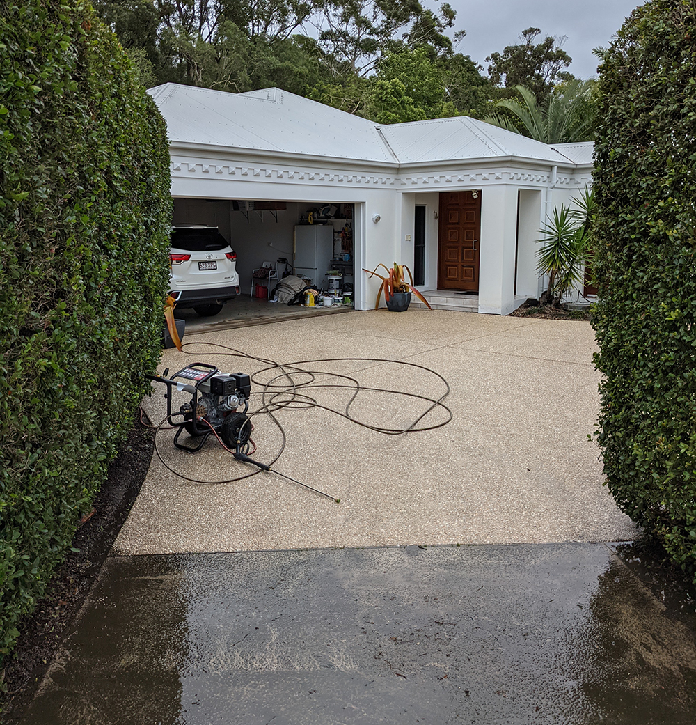 High pressure cleaning driveways decks Nice and Smooth Painting Noosa Sunshine Coast